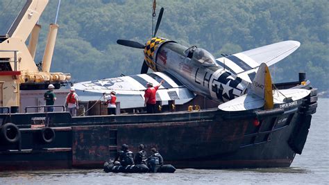 2009 plane crash.